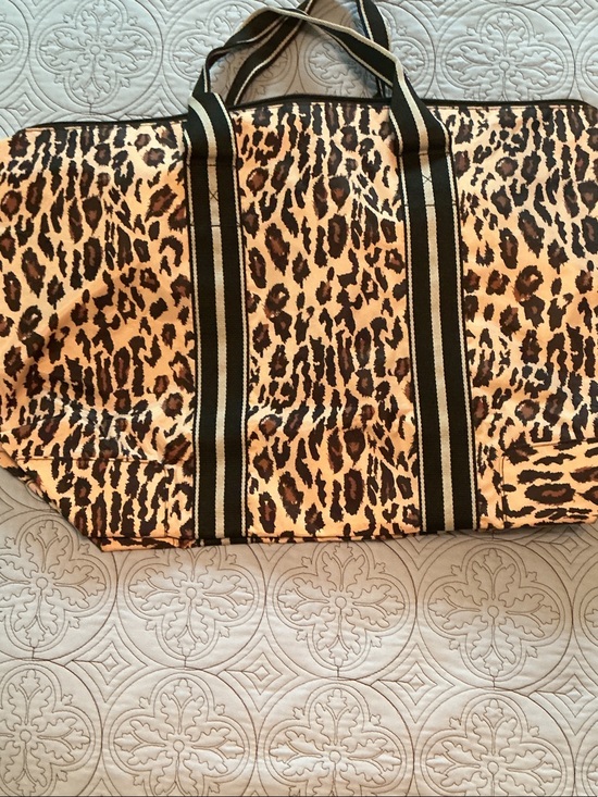 All For Color Handbags - All For Color Leopard Print Tote Bag in Beige and Brown